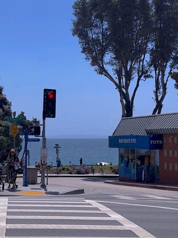 San Clemente Pet Friendly Camping: Our Foil Grill Fail Laguna Beach street view with the Pacific Ocean in the background