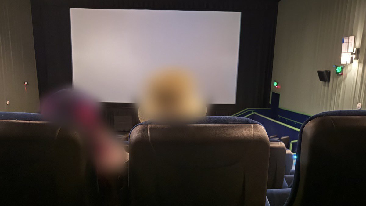 Is Primetime 2026 worth watching? The empty AMC screen lit up before my Sunday night showing